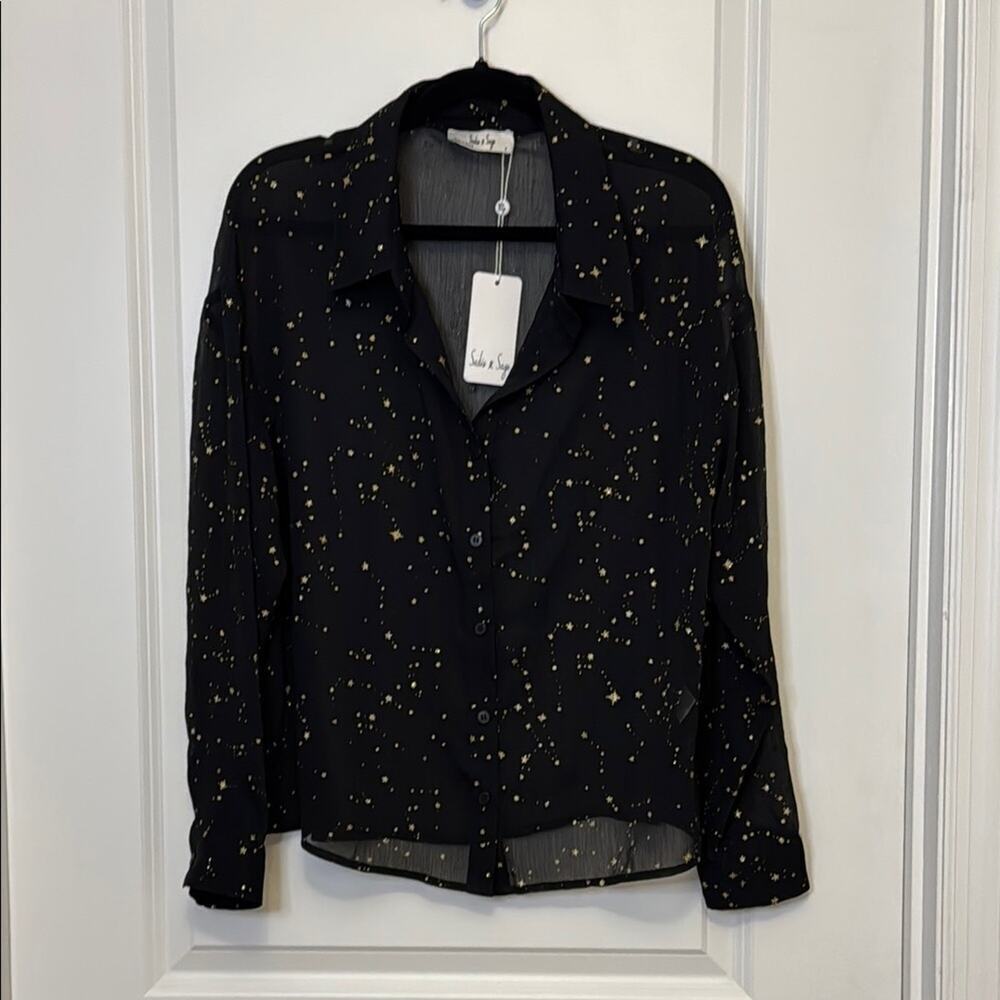 Sadie & Sage Black and Gold Button Down Shirt